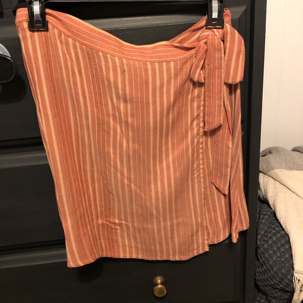 American Eagle wrap skirt